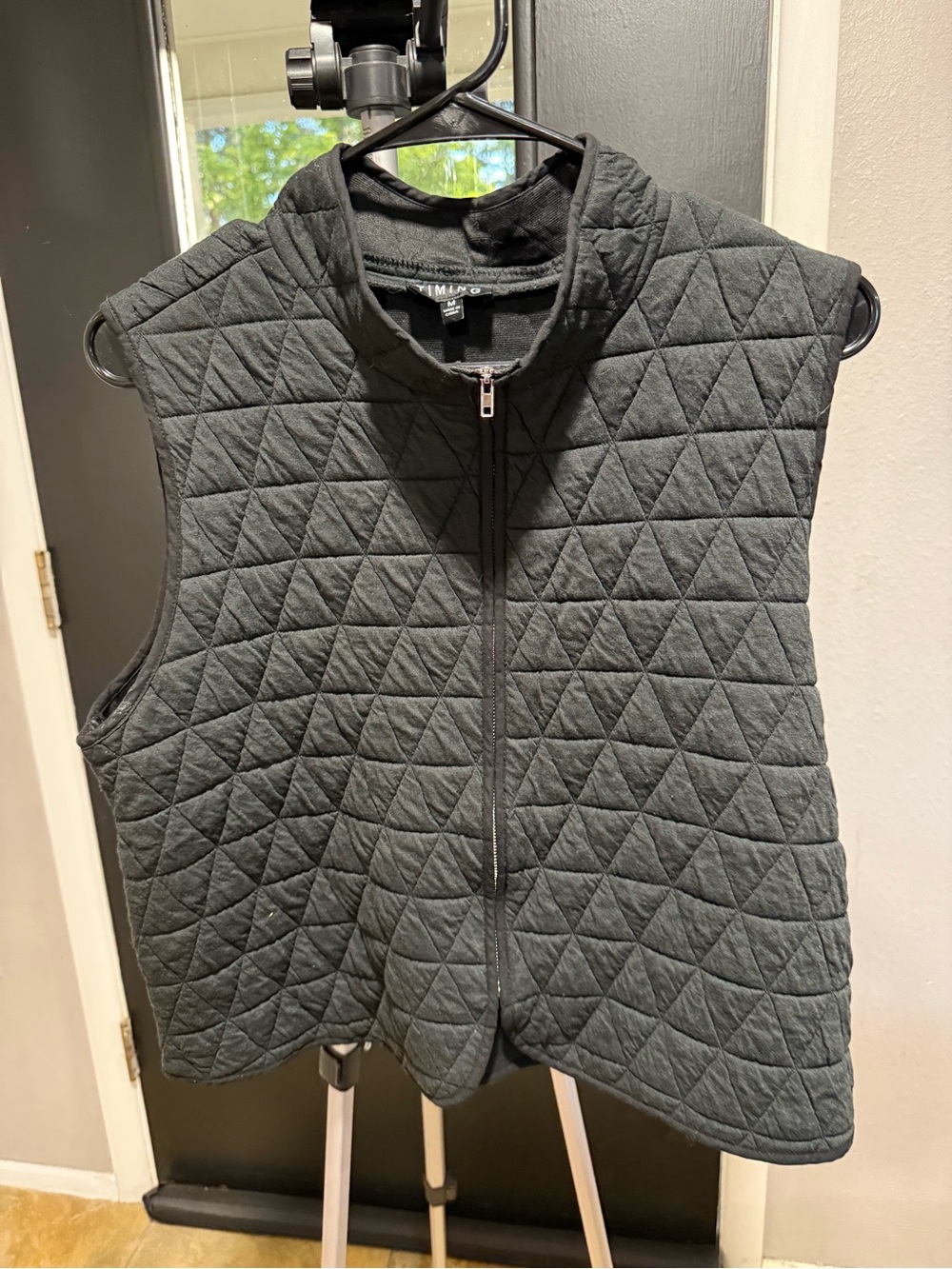 Timing Quilted Black Sleeveless Zip Vest